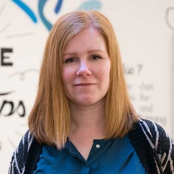 Dr. Anke Skopec Dr. Anke Skopec