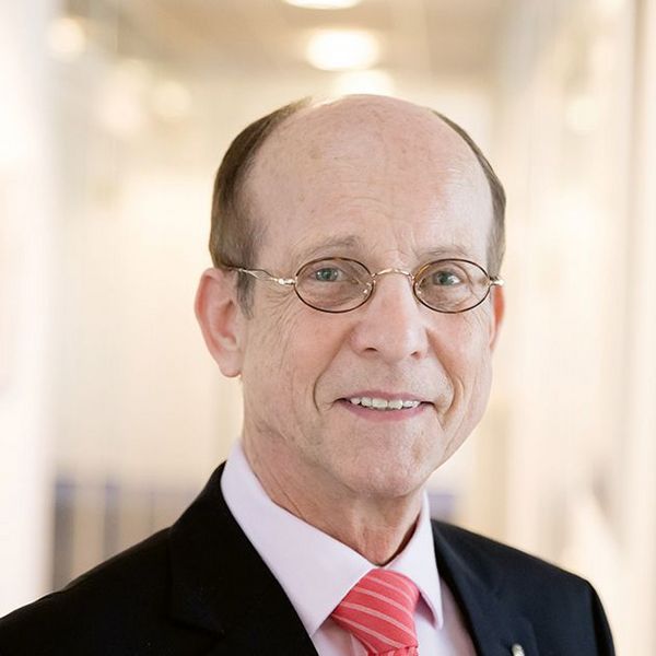 Geschäftsführer, Klaus-Peter Tiemann Geschäftsführer, Klaus-Peter Tiemann