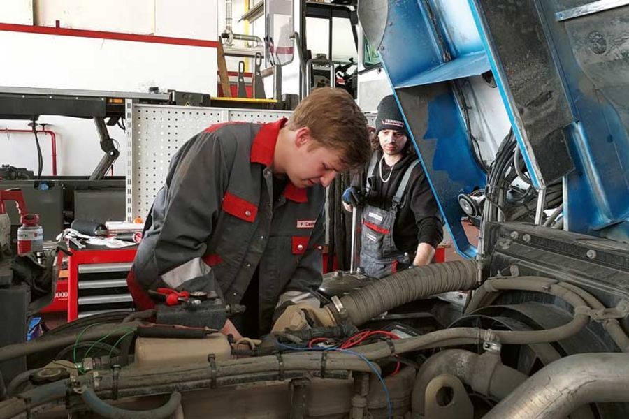 Terberg Spezialfahrzeuge Serviceeinsatz Terberg Spezialfahrzeuge Serviceeinsatz