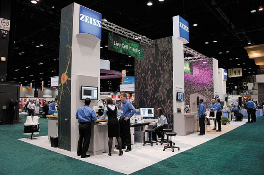 Carl Zeiss  zu Besuch bei der Jahrestagung der Society for Neuroscience in den USA
