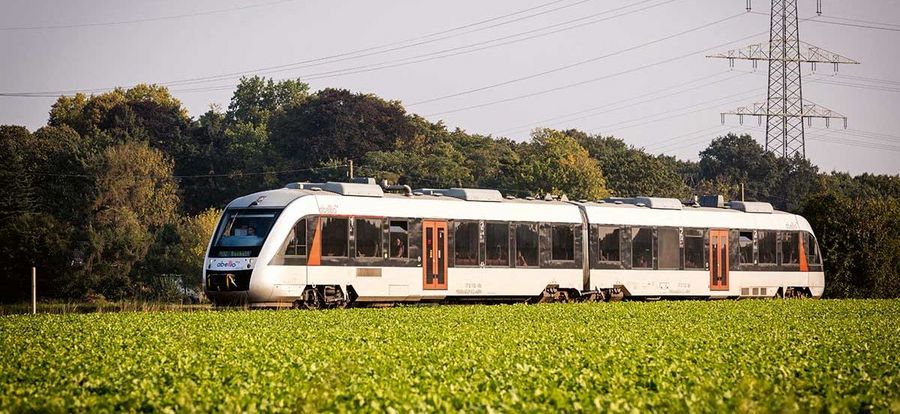 Abellio Rail NRW befördert jährlich 19 Millionen Fahrgäste. Bei dem rasanten Wachstum des Unternehmens wird sich diese Zahl bis 2020 noch stark erhöhen Abellio Rail NRW befördert jährlich 19 Millionen Fahrgäste. Bei dem rasanten Wachstum des Unternehmens wird sich diese Zahl bis 2020 noch stark erhöhen