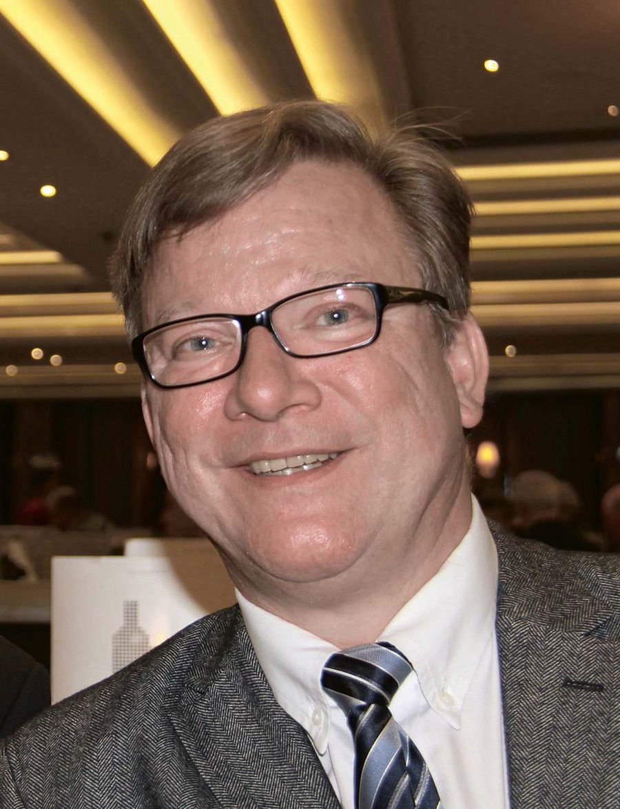 CEDA Geschäftsführer Frank A. Czapla warnt vor REACH: „Sobald sich die Politik einmischt, geht es meistens schief.“ CEDA Geschäftsführer Frank A. Czapla warnt vor REACH: „Sobald sich die Politik einmischt, geht es meistens schief.“