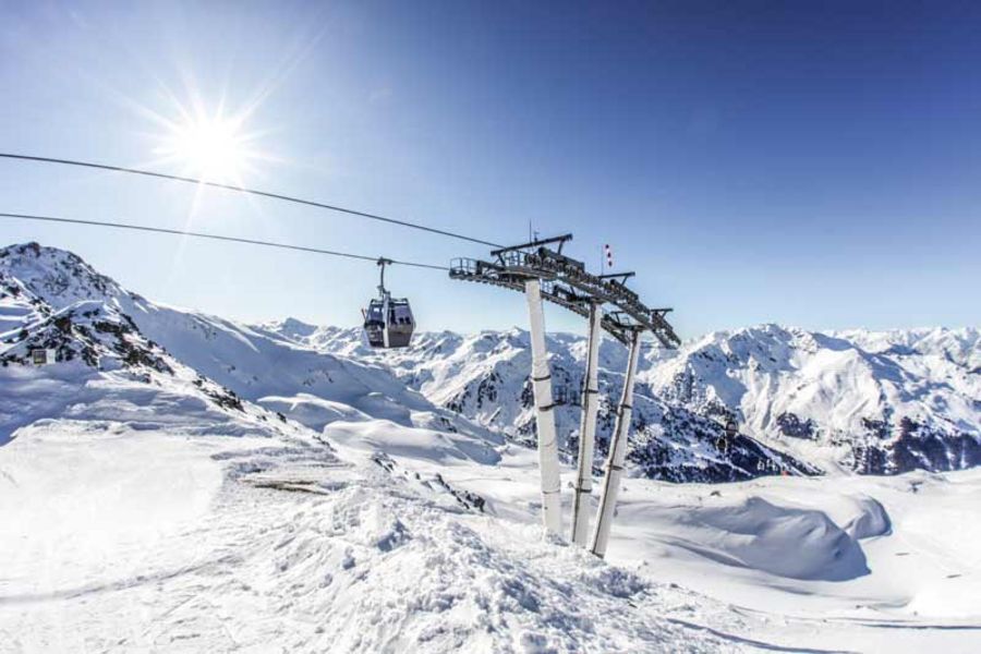 Skiliftgesellschaft Hochfügen Gondelbahn Zillertal Shuttle Skiliftgesellschaft Hochfügen Gondelbahn Zillertal Shuttle