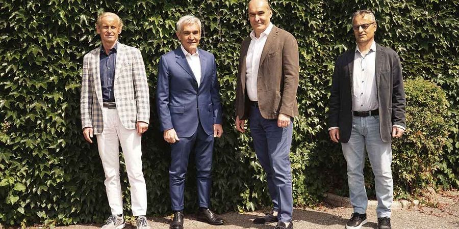 Führungsmannschaft mit den beiden Brüdern Luigi und Alfredo Malgrati Führungsmannschaft mit den beiden Brüdern Luigi und Alfredo Malgrati