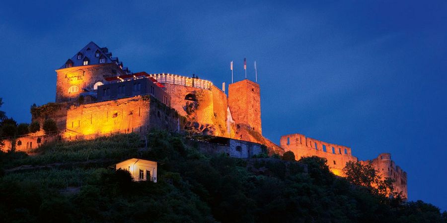 Außenansicht Schloss Rheinfels bei Nacht Außenansicht Schloss Rheinfels bei Nacht
