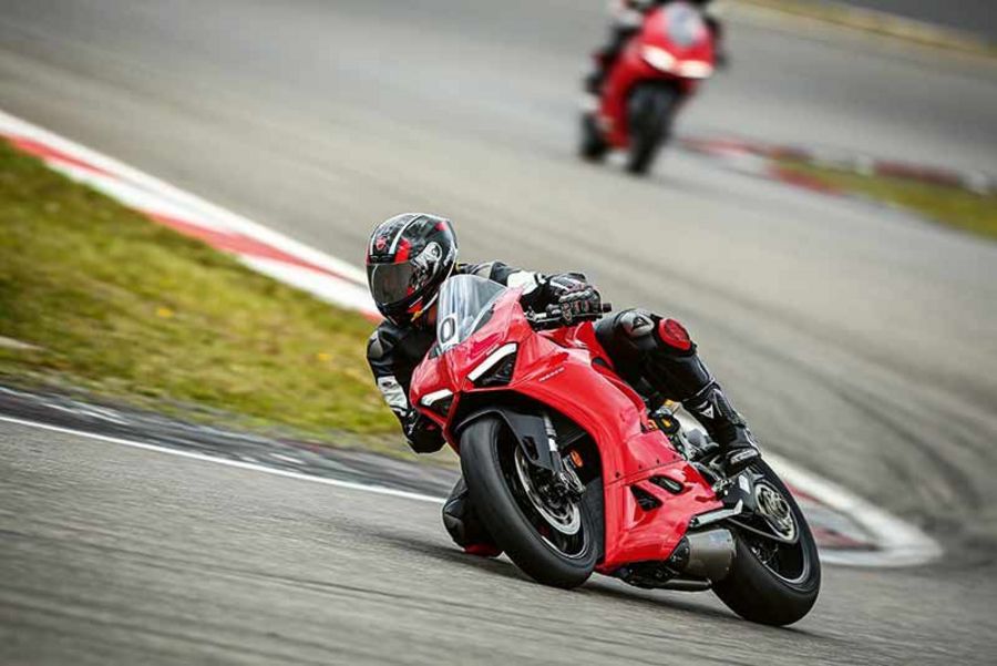 Ducati Michael Schlabitz auf der Rennstrecke Ducati Michael Schlabitz auf der Rennstrecke