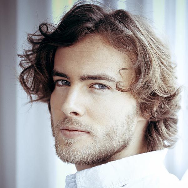 Julian Tesche Julian Tesche
