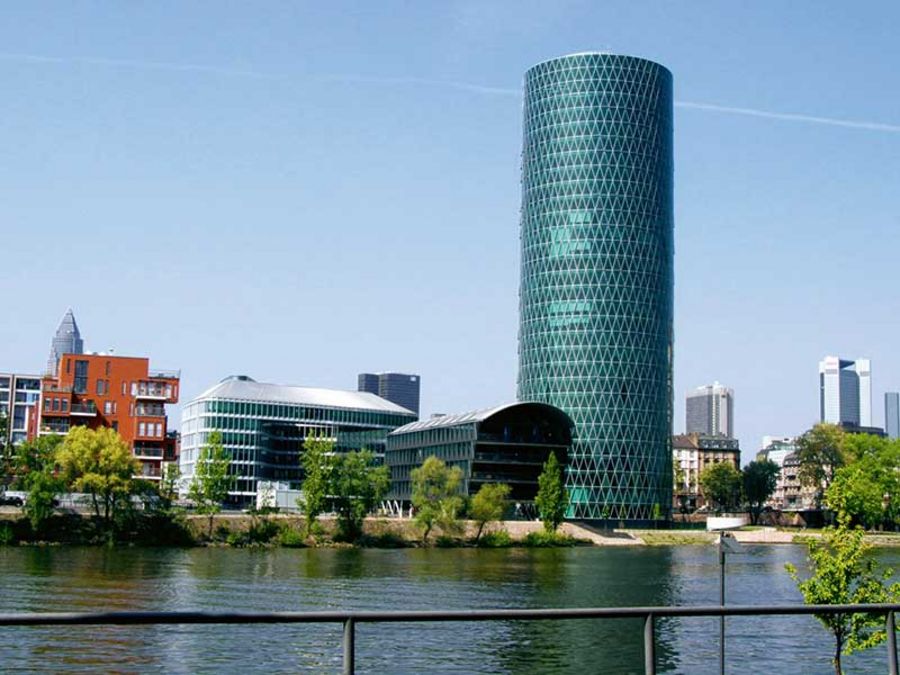Schüßler Plan - Das Torhaus am Westhafen in Düsseldorf Schüßler Plan - Das Torhaus am Westhafen in Düsseldorf