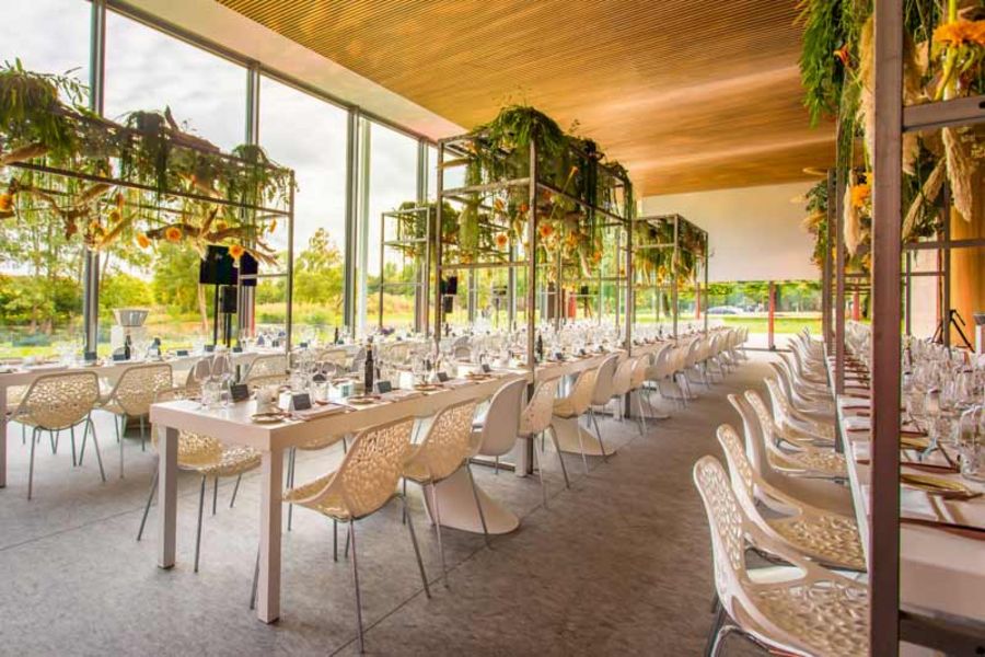 Van der Maarel Eventstyling Eventkulisse mit natürlichen Elementen