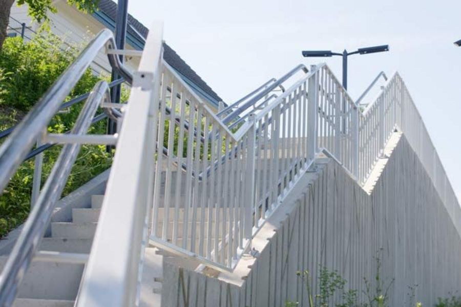 Bosch Beton Stützwand- und Treppenlösung Bosch Beton Stützwand- und Treppenlösung