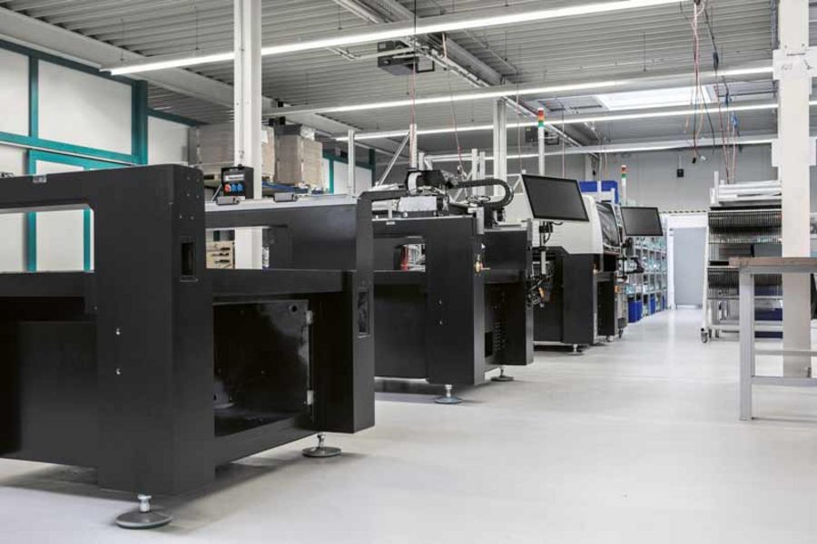 Essemtec - Puma-Maschinen in der Fertigung in Aesch Essemtec - Puma-Maschinen in der Fertigung in Aesch