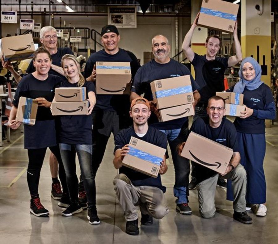 Amazon Mitarbeiter Amazon Mitarbeiter