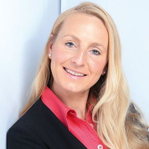 Anja Knoll Anja Knoll
