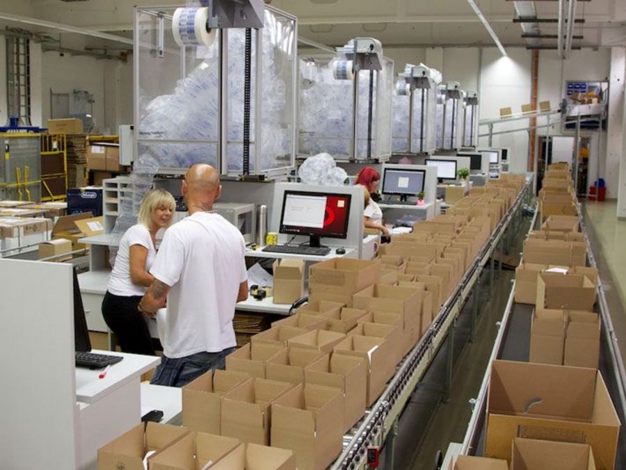 Versandvorbereitung im getgoods.de-Logistikzentrum Versandvorbereitung im getgoods.de-Logistikzentrum