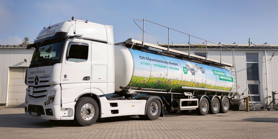 CO2-Reduktion auf Rädern: Mit nachhaltigem, rest- und abfallbasiertem Biodiesel beliefert CH Oleochemicals die Mineralölwirtschaft und leistet einen Beitrag zur Senkung der Treibhausgasemissionen im Verkehrssektor CO2-Reduktion auf Rädern: Mit nachhaltigem, rest- und abfallbasiertem Biodiesel beliefert CH Oleochemicals die Mineralölwirtschaft und leistet einen Beitrag zur Senkung der Treibhausgasemissionen im Verkehrssektor