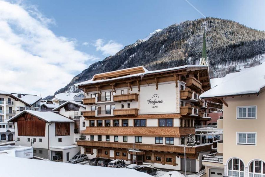 Hotel Trofana Alpin Winteransicht Hotel Trofana Alpin Winteransicht
