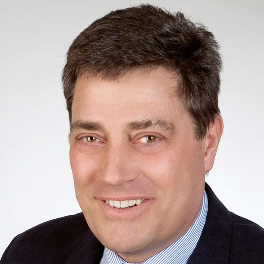 Dr.-Ing. Peter Blumer, Geschäftsführer der ACENTISS GmbH Dr.-Ing. Peter Blumer, Geschäftsführer der ACENTISS GmbH