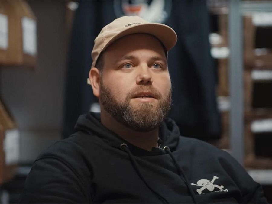 Totenkopf trifft Zeitgeist: Die eindrucksvolle Verwandlung von FC St. Pauli Merchandising Totenkopf trifft Zeitgeist: Die eindrucksvolle Verwandlung von FC St. Pauli Merchandising