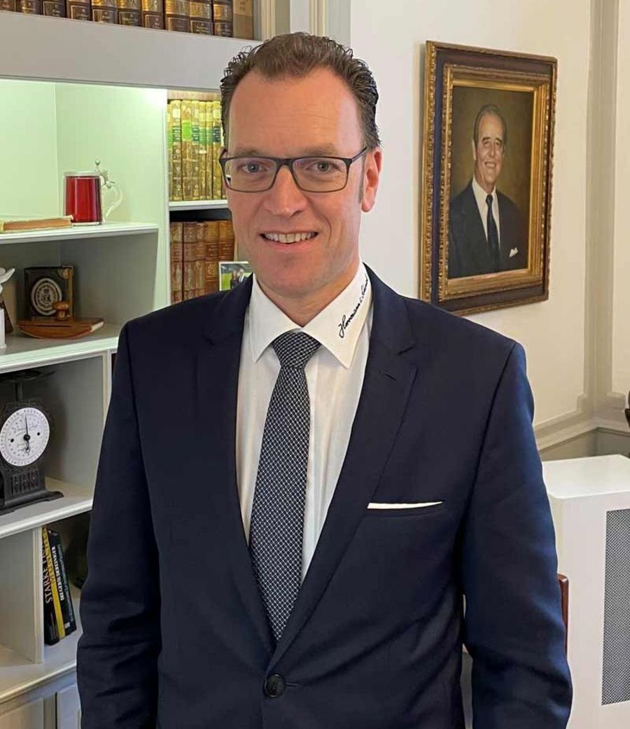 Felix Schmidt, Geschäftsführer der Herrmann & Schmidt Dienstleistungen GmbH & Co. KG Felix Schmidt, Geschäftsführer der Herrmann & Schmidt Dienstleistungen GmbH & Co. KG