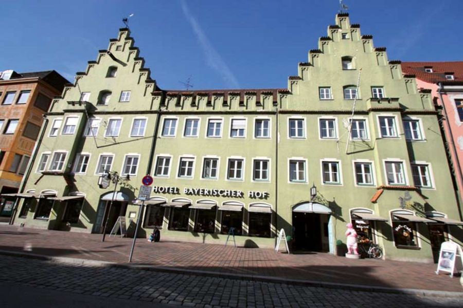 TEKTURA Wohnbau Sanierung Hotel Bayerischer Hof in Freising TEKTURA Wohnbau Sanierung Hotel Bayerischer Hof in Freising