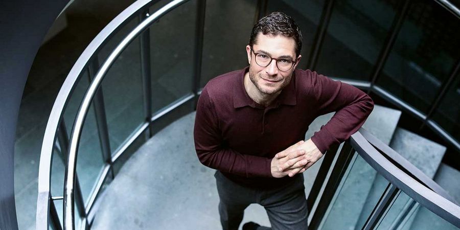 Geschäftsführer Prof. Dr. Sebastian Heumüller Geschäftsführer Prof. Dr. Sebastian Heumüller