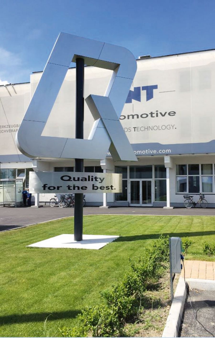 VNT Automotive Operatives Zentrum in Mosonmagyaróvár VNT Automotive Operatives Zentrum in Mosonmagyaróvár