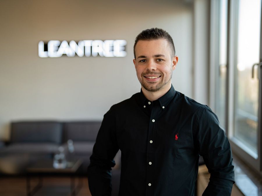 Janik Deimann zeigt Strategien für die erfolgreiche Mitarbeitergewinnung