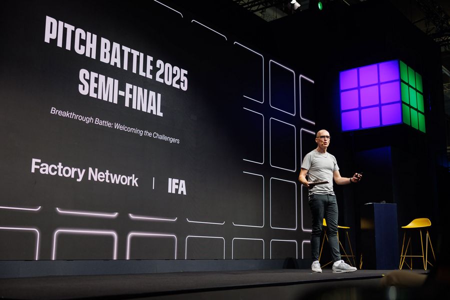 Pitch Battle auf der IFA 2025 Pitch Battle auf der IFA 2025 mit Präsentation eines Start-ups auf der Bühne
