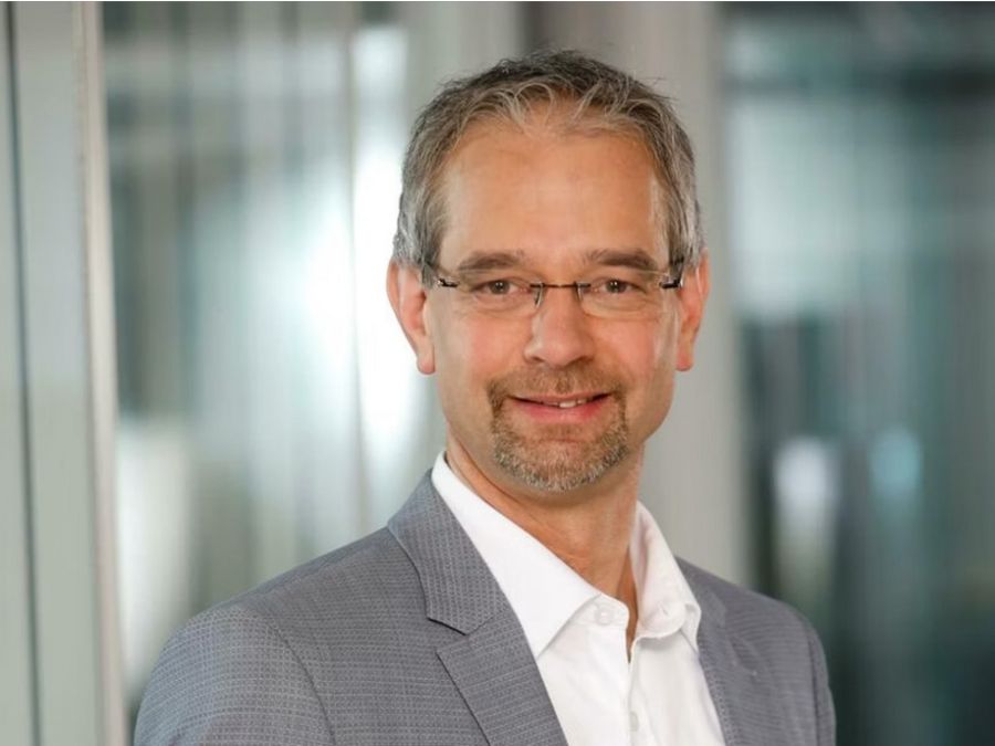 Personalentwicklung in der Zeitarbeit: Wie Unternehmen Fachkräfte für KI und neue Einsatzfelder qualifizieren