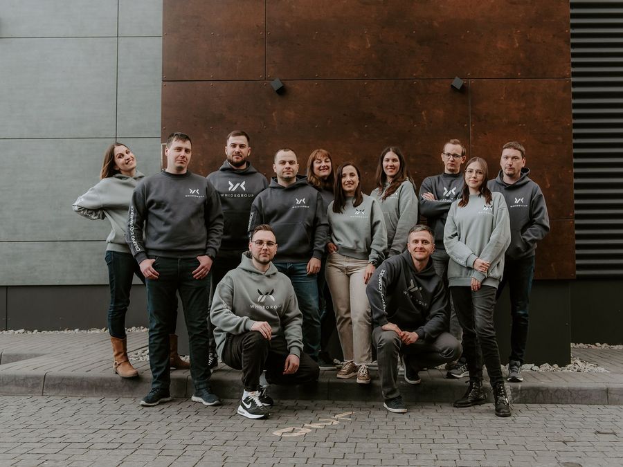 Arbeitskleidung aus einer Hand (10/2026): Diese Komplettanbieter für Workwear mit Logo überzeugen Unternehmen im Vergleich