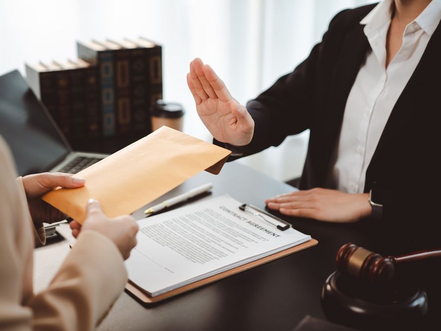 Verdecktes Risiko Geldwäsche: Wie der Mittelstand jetzt seine Compliance stärken muss
