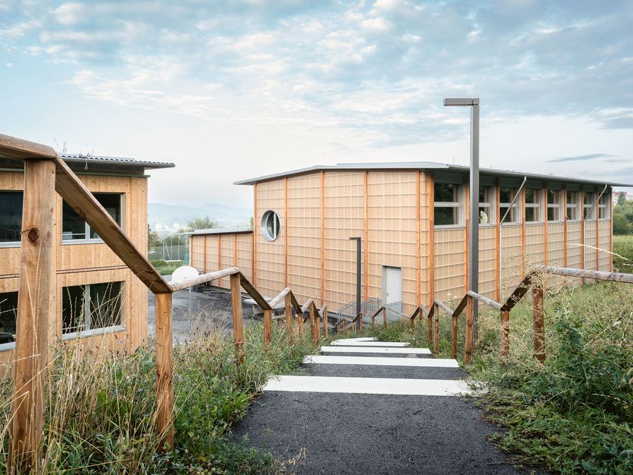 Nachhaltiger Holzbau mit Leidenschaft und Expertise Nachhaltiger Holzbau mit Leidenschaft und Expertise