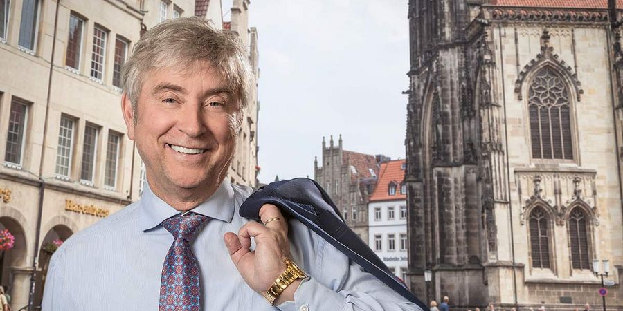 Hubertus J. Theissen, CEO, Founder & Owner der Dr. Theissen GmbH Hubertus J. Theissen, CEO, Founder & Owner der Dr. Theissen GmbH