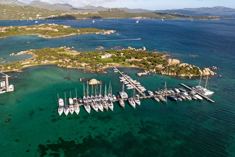 Sun Charter GmbH Marina dell’Isola
