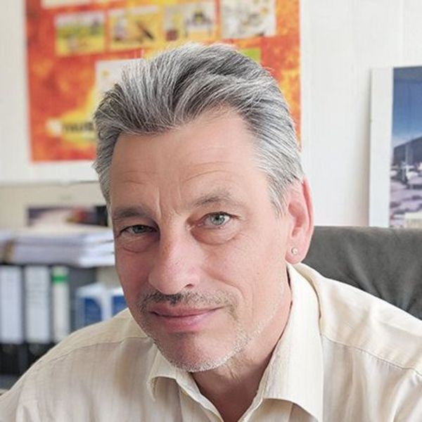 Dipl.-Ing. (TH) Thoralf Gruhl, Geschäftsführer der Tauber Explosive Management GmbH & Co. KG Dipl.-Ing. (TH) Thoralf Gruhl, Geschäftsführer der Tauber Explosive Management GmbH & Co. KG