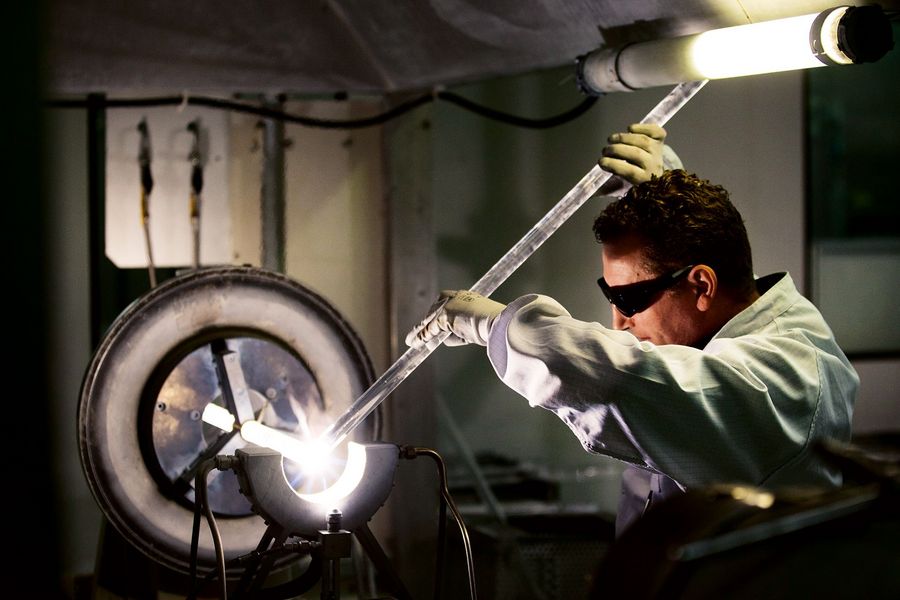 Prysmian Kabel und Systeme GmbH Manuelle Fertigungsschritte Prysmian Kabel und Systeme GmbH Manuelle Fertigungsschritte