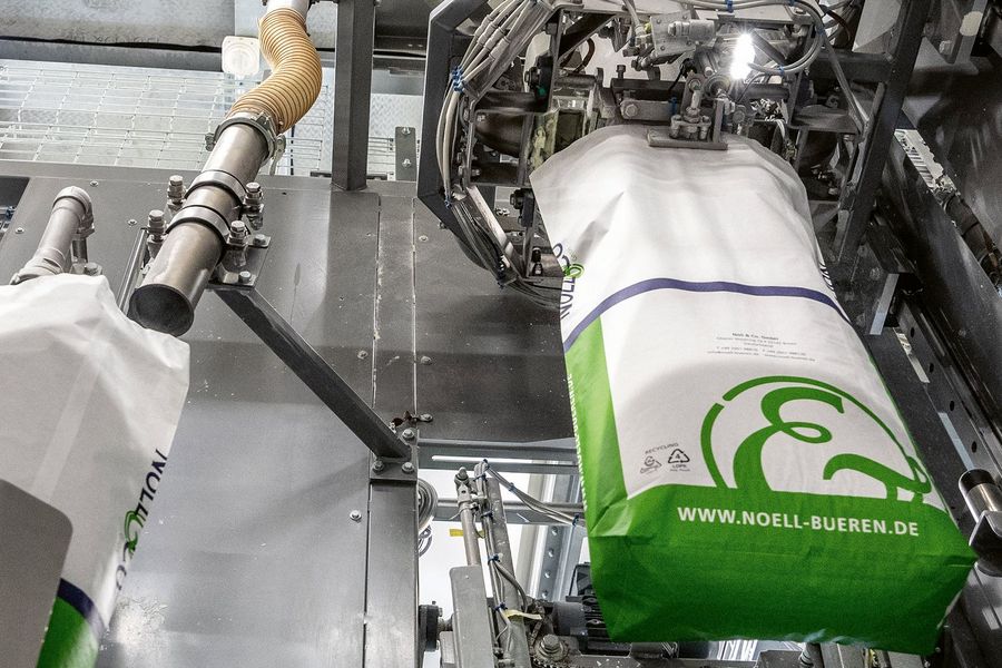 Nöll & Co. GmbH Blick in die Produktion Nöll & Co. GmbH Blick in die Produktion