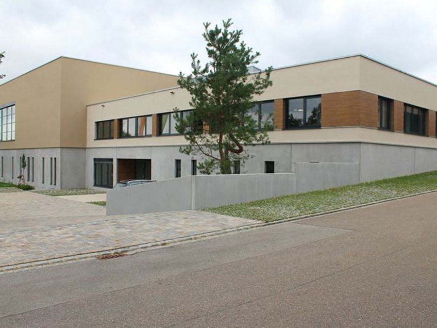 Objektbau wie dieser Gewerbeneubau mit Werkstatt und Lager ist ein wichtiges Standbein von Stark Objektbau wie dieser Gewerbeneubau mit Werkstatt und Lager ist ein wichtiges Standbein von Stark