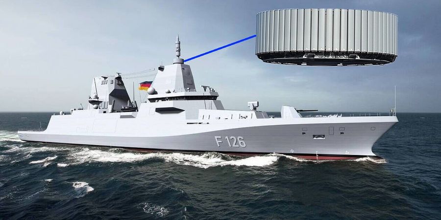 Intersoft Electronics Services GmbH IESA-Antenne auf einer F126-Fregatte