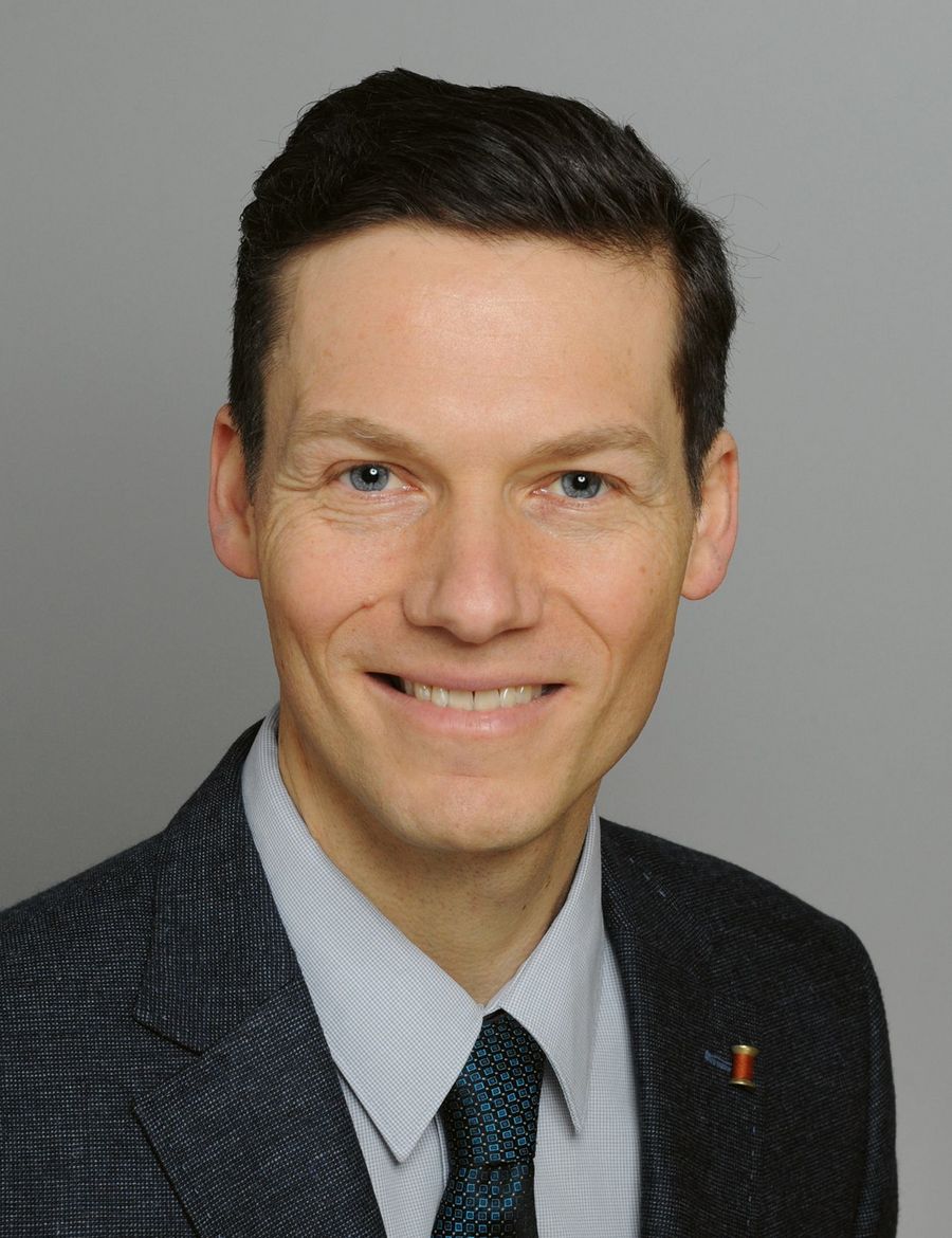 Lumir Boureanu, Geschäftsführer der compacer GmbH Lumir Boureanu, Geschäftsführer der compacer GmbH
