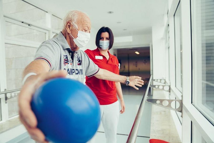 Physiotherapie in einer Helios Klinik Physiotherapie in einer Helios Klinik