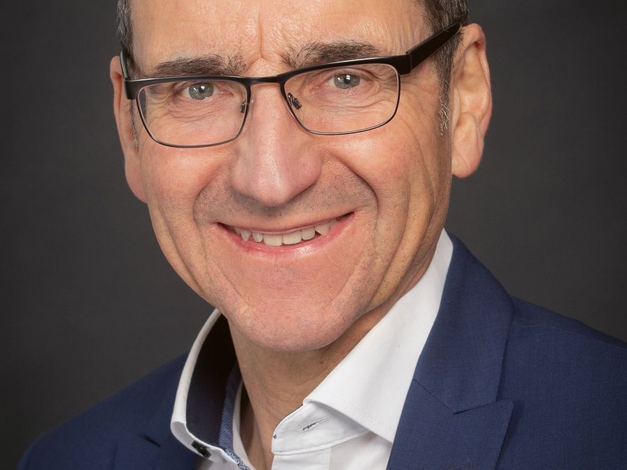 Dziuk, Uwe