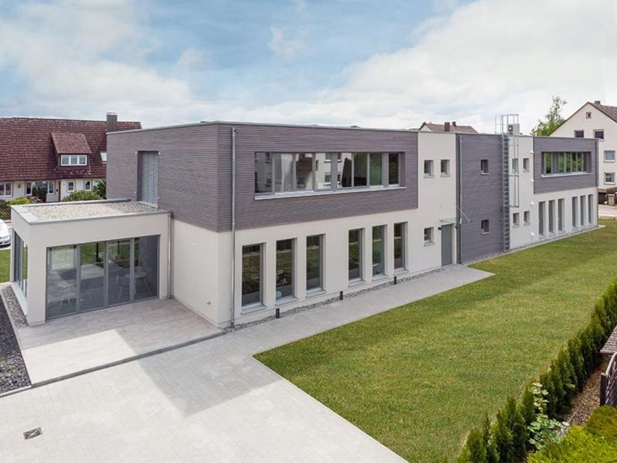 Stark realisiert als Generalunternehmer auch große Immobilienprojekte wie Mehrparteienhäuser Stark realisiert als Generalunternehmer auch große Immobilienprojekte wie Mehrparteienhäuser