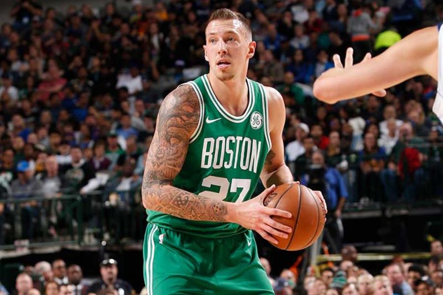 Daniel Theis