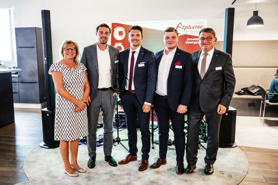 Alphatec Schaltschranksysteme GmbH Familienunternehmen Alphatec Schaltschranksysteme GmbH Familienunternehmen