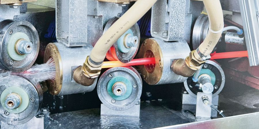 Strom formt Stahl: Die Zukunft der Wärmebehandlung