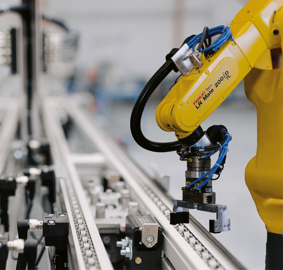 Symacon System + Service GmbH Transfersystemlösungen mit Komponenten von Bosch Rexroth Symacon System + Service GmbH Transfersystemlösungen mit Komponenten von Bosch Rexroth
