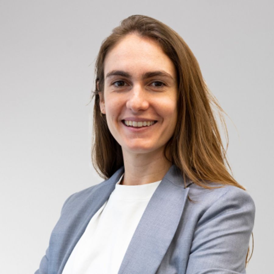 Teresa Cosulich, Leiterin Marketing der Trasteel SA Teresa Cosulich, Leiterin Marketing der Trasteel SA
