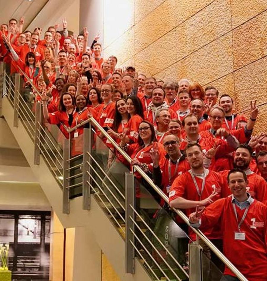 B.i.TEAM beschäftigt 100 Mitarbeiter in Berlin, Karlsruhe und München B.i.TEAM beschäftigt 100 Mitarbeiter in Berlin, Karlsruhe und München
